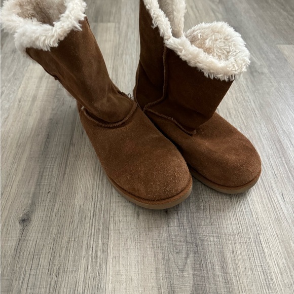 Chestnut boots - Picture 2 of 2